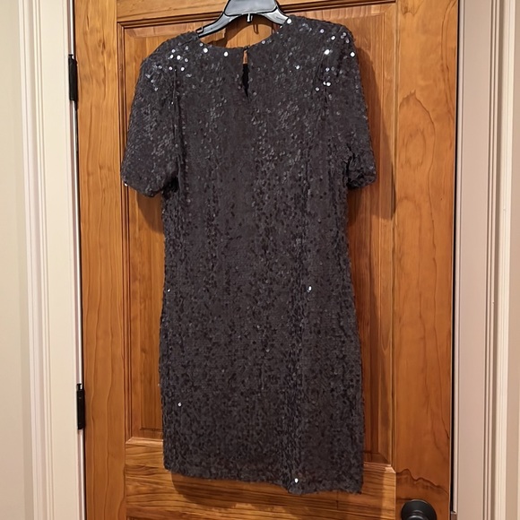 Charles Henry sequin short sleeve dress - Picture 4 of 4